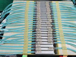 In fabbrica su misura di alta qualità <span class=keywords><strong>LC</strong></span>-<span class=keywords><strong>LC</strong></span> <span class=keywords><strong>Duplex</strong></span> OM3 Aqua Multi-Mode fibra ottica <span class=keywords><strong>Patch</strong></span> cavo per 4G 3G GSM GPRS & POE reti - Product Image 6