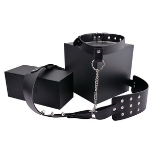 ชุดชั้นในหนังพร้อมอุปกรณ์นวดหน้าอก ของเล่น BDSM สำหรับผู้หญิง สายรัดคอ - Product Image 6