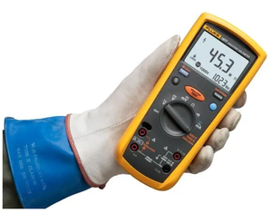 Multimètre portable 1577 avec écran LCD rétroéclairé, 6000 points de lecture, décharge automatique de capacité pour applications électriques industrielles - Product Image 3