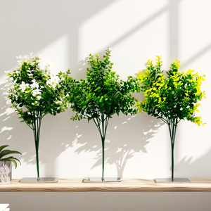 Bouquets <span class=keywords><strong>de</strong></span> feuilles d'eucalyptus artificielles à feuilles persistantes pour décoration d'étagère <span class=keywords><strong>de</strong></span> maison <span class=keywords><strong>de</strong></span> mariage <span class=keywords><strong>de</strong></span> Noël - Product Image 1