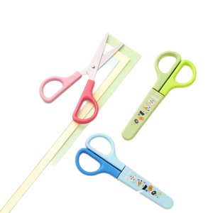 Tijeras de acero inoxidable Deli 6021A, tamaño pequeño, protección de seguridad para estudiantes y niños, suministros para manualidades - Product Image 5