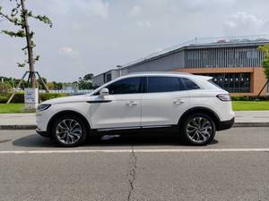 <span class=keywords><strong>SUV</strong></span> américain d'occasion haut de gamme 2021 2.0T Turbo AWD Reserve Cuir Toit Panoramique Conduite Silencieuse En Stock <span class=keywords><strong>Lincoln</strong></span> Nautilus - Product Image 3