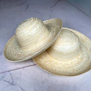 Chapeau Boater en Paille de Sisal Naturelle Léger et Plat 58cm Unisexe pour Voyage en Plein Air Décontracté à Carreaux Style Resort Festival Cowboy - Product Image 1
