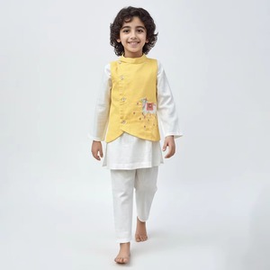 Conjunto de Kurta y Pijama para Niños, Elegante y Cómodo, Ropa Tradicional para Niños, Ideal para Festivales y Eventos, Disponible para la Venta - Product Image 5