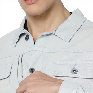 เสื้อแจ็คเก็ตยีนส์สีเทาอ่อนสำหรับผู้ชาย ทรงปกติ ติดกระดุมด้านหน้า สีพื้น สวมใส่สบายๆ ในฤดูใบไม้ร่วง ผลิตจากผ้าฝ้ายทอ ตกแต่งด้วยการเย็บตะเข็บ - Product Image 4