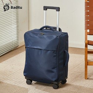 Valigia Trolley Grande e Leggera <span class=keywords><strong>in</strong></span> <span class=keywords><strong>Tessuto</strong></span> di Nylon con Manico Morbido e Caratteristiche Impermeabili <span class=keywords><strong>in</strong></span> <span class=keywords><strong>Tessuto</strong></span> Oxford - Product Image 1