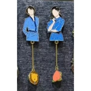 자수 재봉 재료 도매, 의류 액세서리 및 DIY 공예용 수제 장식 브로치 - Product Image 1