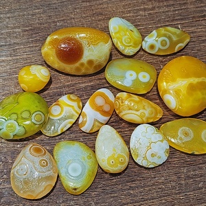<strong>Wholesale</strong> Natural Healing Crystals Raw Gobi Agate <strong>Gemstones</strong> <strong>Tibet</strong> Heaven Eye Stone Green Agate Eye Stones for Home Decoration - Product Image 3