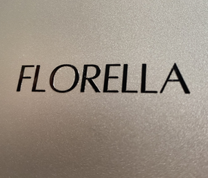 Autocollants de logo personnalisés en métal noir en feuille d'or Étiquettes de luxe 3D transparentes imprimées et étanches transfert UV en vinyle durable PVC PP - Product Image 6