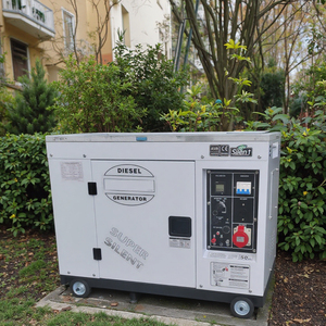 Générateur diesel silencieux portable insonorisé 10KW-20KW Triphasé 400V 50Hz ATS Utilisation sur chantier - Product Image 2
