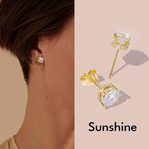 Regalo per la <span class=keywords><strong>Festa</strong></span> <span class=keywords><strong>della</strong></span> <span class=keywords><strong>Mamma</strong></span> <span class=keywords><strong>Orecchini</strong></span> a Perno in Moissanite Argento Sterling 925 Placcato Oro 14K per Donne 2 Carati VVS GRA Diamante di Laboratorio Ipoallergenico - Product Image 5