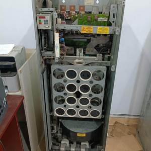 6SE7032-6EG60 6SE7032-1TG60 6SE7032-6TG60 6SE7032-1EG60 6SE7032-7EG60 ชุดควบคุมแบบตู้ - Product Image 1