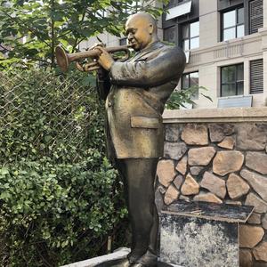 Sculpture d'art moderne de grande taille personnalisée, statues de musiciens de <span class=keywords><strong>jazz</strong></span> en bronze pour l'extérieur, avec moulage et découpe à l'emporte-pièce - Product Image 2