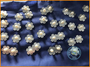 Machine automatique de fixation de perles ultrasoniques pour vêtements - Product Image 4