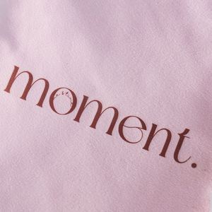 Sac à cordon en velours rose de petite taille, de qualité supérieure, imprimé avec un logo, pour bijoux, cosmétiques, cadeaux - Product Image 4