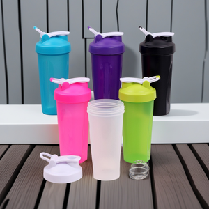 Botella de Agua Deportiva de Plástico de 600 ml, Colorida, Libre de BPA, Apta para Beber Directamente y para Líquidos Calientes, Venta al Por Mayor - Product Image 1