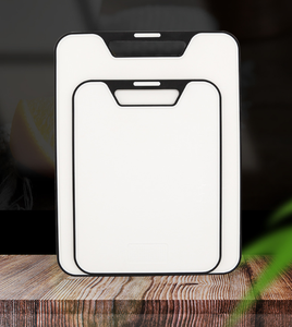 Tabla de cortar de plástico para cocina con ranura para jugos, borde antideslizante y orificio para colgar - Product Image 5