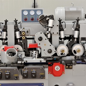 Dégauchisseuse industrielle automatique haute vitesse robuste à quatre faces pour le travail du bois, moteur 23,75 kW, dégauchissage 180 mm - Product Image 4
