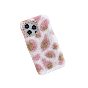 Moda modello di capelli di pavone di peluche custodia per telefono per iPhone 14 Pro Max vendita calda 2025 mani calde - Product Image 1