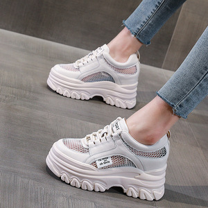 Wear-resistant inner-height white sneakers for <b>women</b>, new 2026 spring/summer style, breathable thick-soled platform casual shoes - Product Image 2