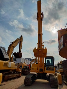 Excavatrice Komatsu PC220-8 de 22 tonnes d'occasion, haute qualité, faible nombre d'heures, fiable pour la construction et l'aménagement paysager, équipement Komatsu d'occasion - Product Image 3