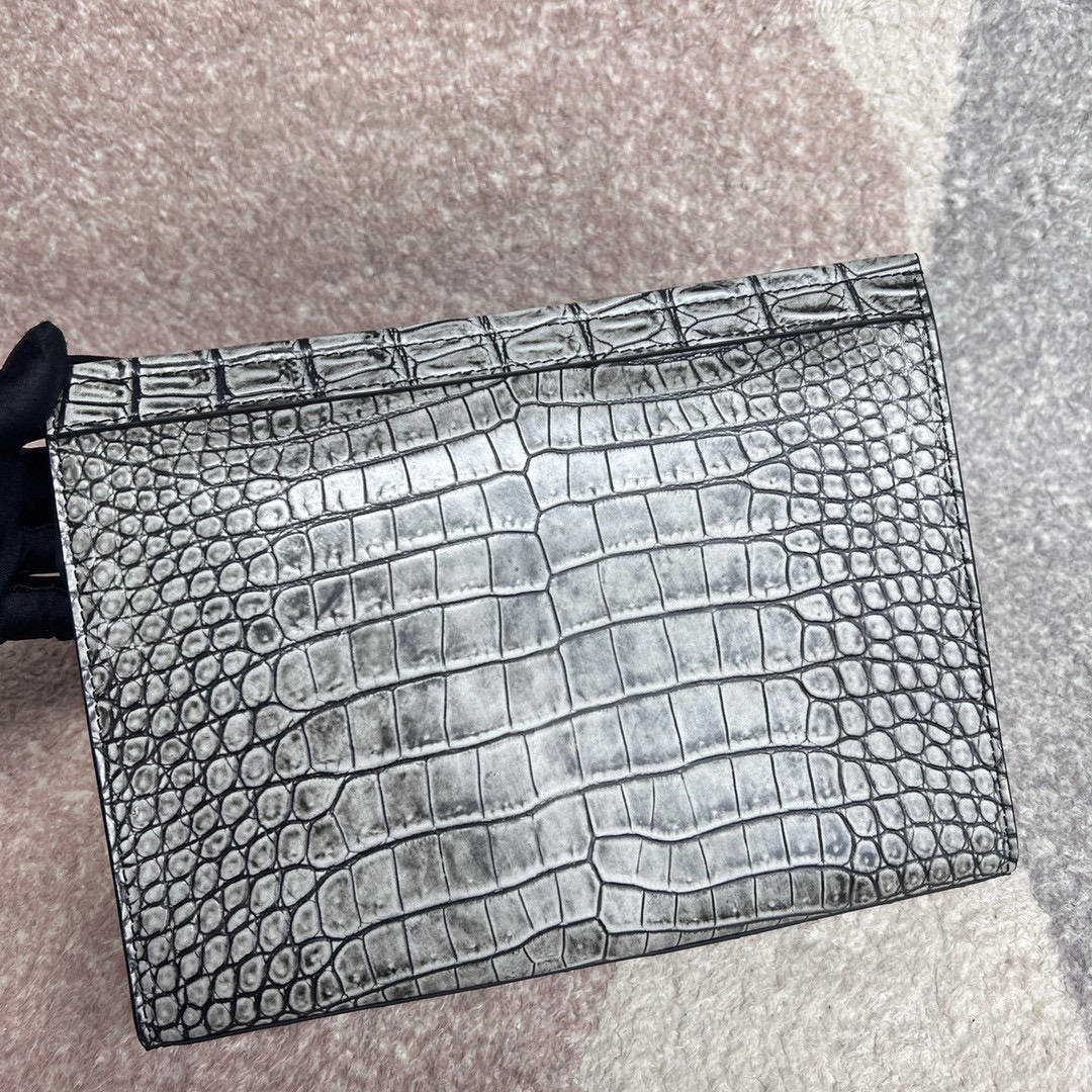 สีเทาถู