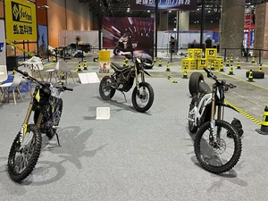 Surron Light Bee 2 78V 45AH 24K Out-Put Semi-solid-state Light Bee Surron X Wheelie Bici Elettrica da Montagna Surron LBX 2026 - Product Image 2