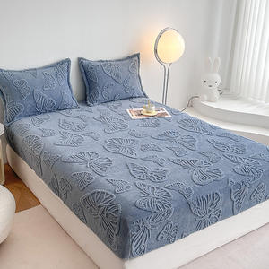 Nueva funda de <span class=keywords><strong>cama</strong></span> de tela con mechones de color liso al por mayor de fábrica en una sola pieza con aislamiento adicional para una mayor calidez y comodidad. - Product Image 1