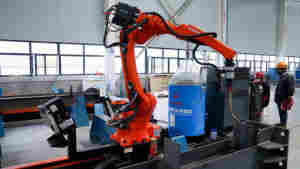 प्रीफैब स्टील संरचना चिकन हाउस स्वचालित प्रणाली पोल्ट्री फार्म गोदाम के लिए हल्के स्पष्ट आकार डिजाइन - Product Image 3