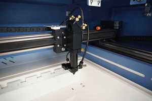 Machine de découpe et de gravure laser CO2 haute précision 1390 avec commande Ruida, refroidissement par eau, CNC 4 axes pour verre, acrylique, bois - Nouveau - Product Image 6