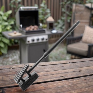 BQ-6138 Brosse de nettoyage multifonctionnelle en acier inoxydable pour barbecue avec long manche pour camping et barbecue au charbon de bois à domicile - Product Image 1