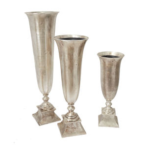 Jarrón de Flores de Latón Fundido con Diseño Repujado a Mano para Habitación, Jarrón de Flores de Latón Macizo para Oficina, Decoración de Mesa, Más Vendido - Product Image 6