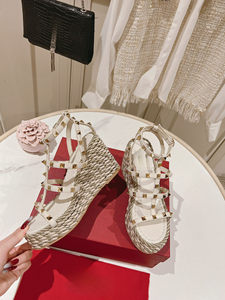 Sandales compensées d'été pour femmes à bout carré et talon carré, respirantes et confortables, chaussures de mariage en cuir véritable avec semelle intermédiaire - Product Image 3