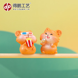 Figuras de resina de ardillas de dibujos animados, mini decoraciones de animales para el hogar, adornos artísticos para escritorio. - Product Image 4