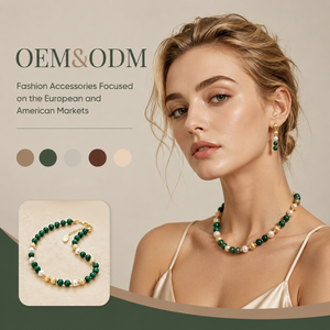 Collier élégant pour femme en perles synthétiques imitation malachite, perles sculptées en alliage et chaîne d'extension, vente en gros - Product Image 1