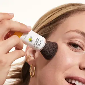 Shediary özel ayar tozu Vegan su geçirmez renkli siyah kız güneş kremi yüz Mineral Spf 50 güneş koruyucu toz