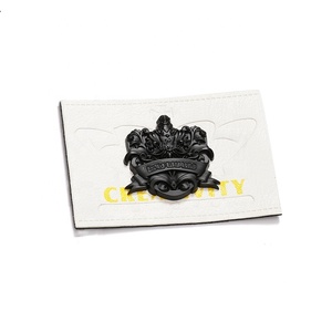 革製パッチ ホットプレス エンボス加工 PUスクリーン印刷ロゴ レザーラベル メタルラベル付き ジャケット用 - Product Image 3