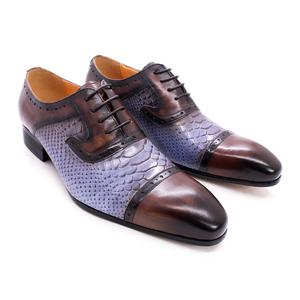 Chaussures habillées formelles en cuir grainé <span class=keywords><strong>bleu</strong></span> serpent, nouvelle mode 2021, patchwork, lacets, chaussures Oxford pour hommes, vente en gros d'usine - Product Image 2