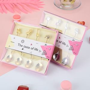 Ensemble de couverts en acier inoxydable 304, fourchette, cuillère, fourchette à fruits, cuillère à café, fourchette créative en forme de lune, boîte cadeau - Product Image 3