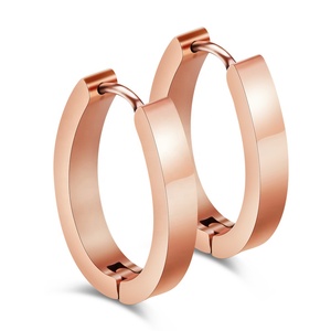 Pendientes de aro de oro minimalistas y clásicos Pendientes de aro ovalados huecos de acero inoxidable chapados en oro de 18 quilates para mujer - Product Image 6
