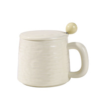 Grande tasse en céramique avec couvercle et cuillère, design moderne, couleur sous glaçure, pour café/thé domestique