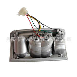 Luz Trasera Multifunción Negra para Camioneta Mazda B2000 B2200 B2600, Modelos 86-93 - Product Image 4