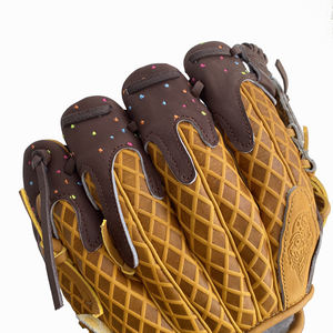 Guantes de Softbol Juveniles de Diseño Nuevo, Personalizados, con Diseño de Helado, de Cuero Japonés Genuino - Product Image 5