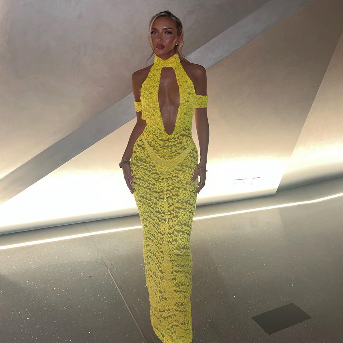 Low Price Yellow Babydoll Dresses Glitter Sequin Fishnet Dress | Alibaba.com