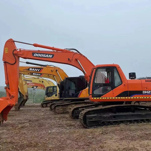 Excavatrice sur chenilles hydraulique d'occasion Doosan DH220LC-7 en bon état et à prix avantageux pour le terrassement - Product Image 2