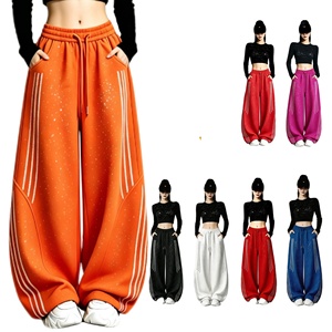 <span class=keywords><strong>Pantalones</strong></span> Deportivos Exclusivos de Verano-Otoño con Lentejuelas Plateadas y Corte Curvo - Product Image 3