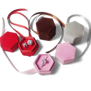 Wholesale Luxury Hexagonal Velvet Box for Jewelry Engagement <b>Ring</b> Pendant Box with Ribbon - Product Image 2