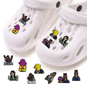 XX Venta al por mayor de dibujos animados Boom Decoraciones Zapatos de PVC suave hebilla accesorios de goma Bojack jinete zapato encantos para zuecos encantos - Product Image 1
