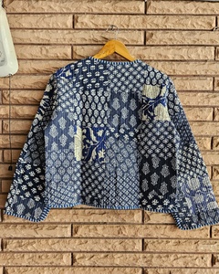 Veste en coton style bohème à col en V, veste patchwork, veste florale réversible, veste vintage faite à la main pour femmes, manteau d'hiver - Product Image 6