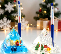 Support de crayons et stylos en acrylique liquide flottant personnalisé en gros, presse-papiers en résine pour décoration de bureau, cadeau d'affaires de Noël